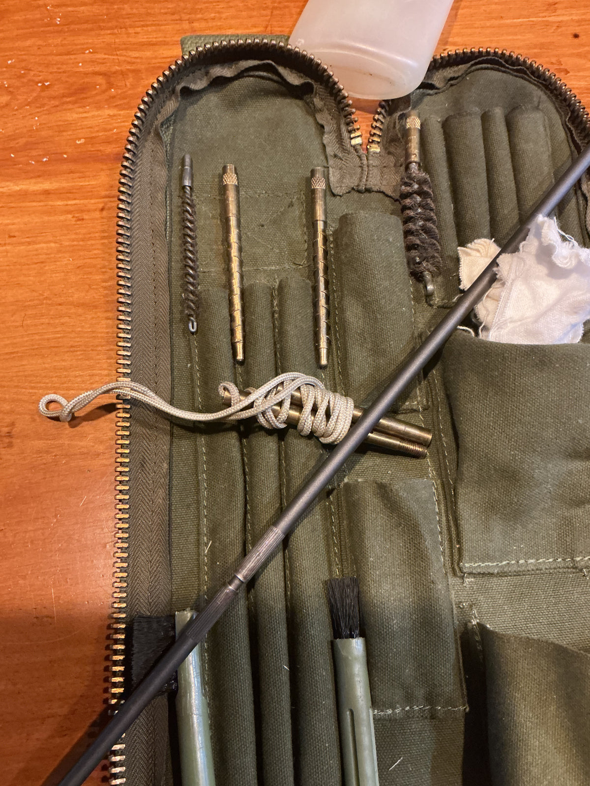 Vintage CANADIAN MILITARY FN C1 CLEANING KIT