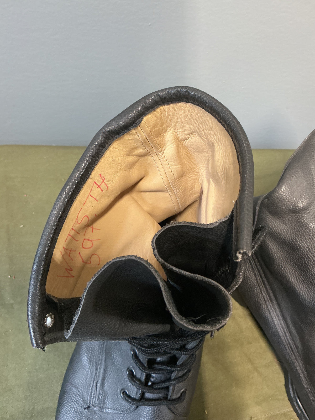 Canadian Military Mark III Boots Size 8 1/2 F