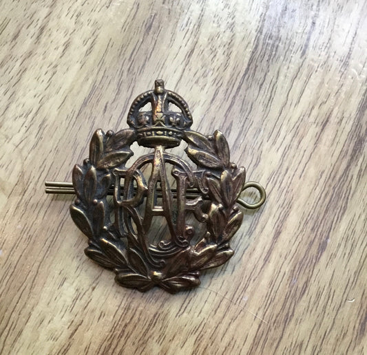 WW11 RCAF HAT BADGE