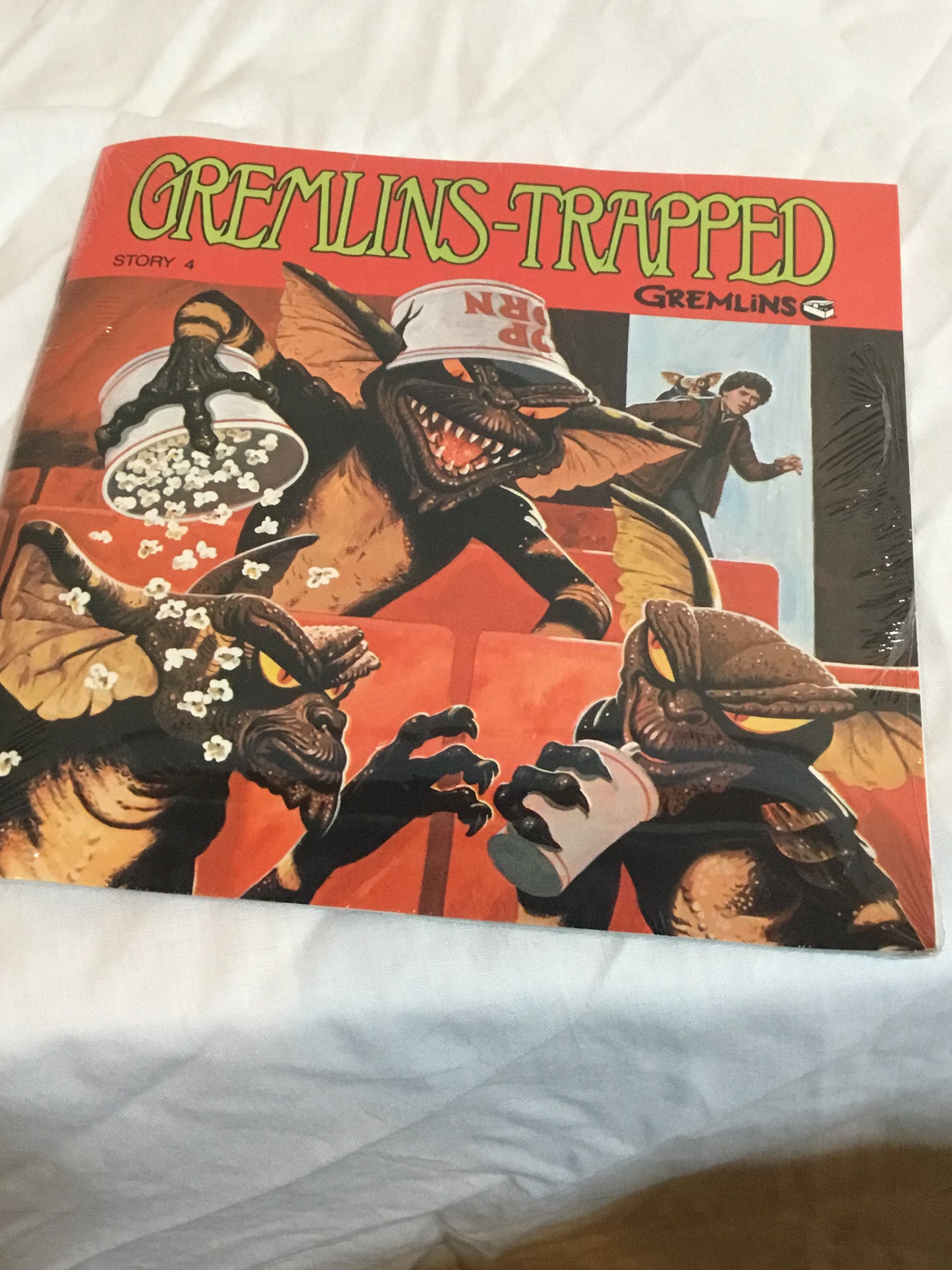 1980s Gremlins trapped Story 4 Book and Record set