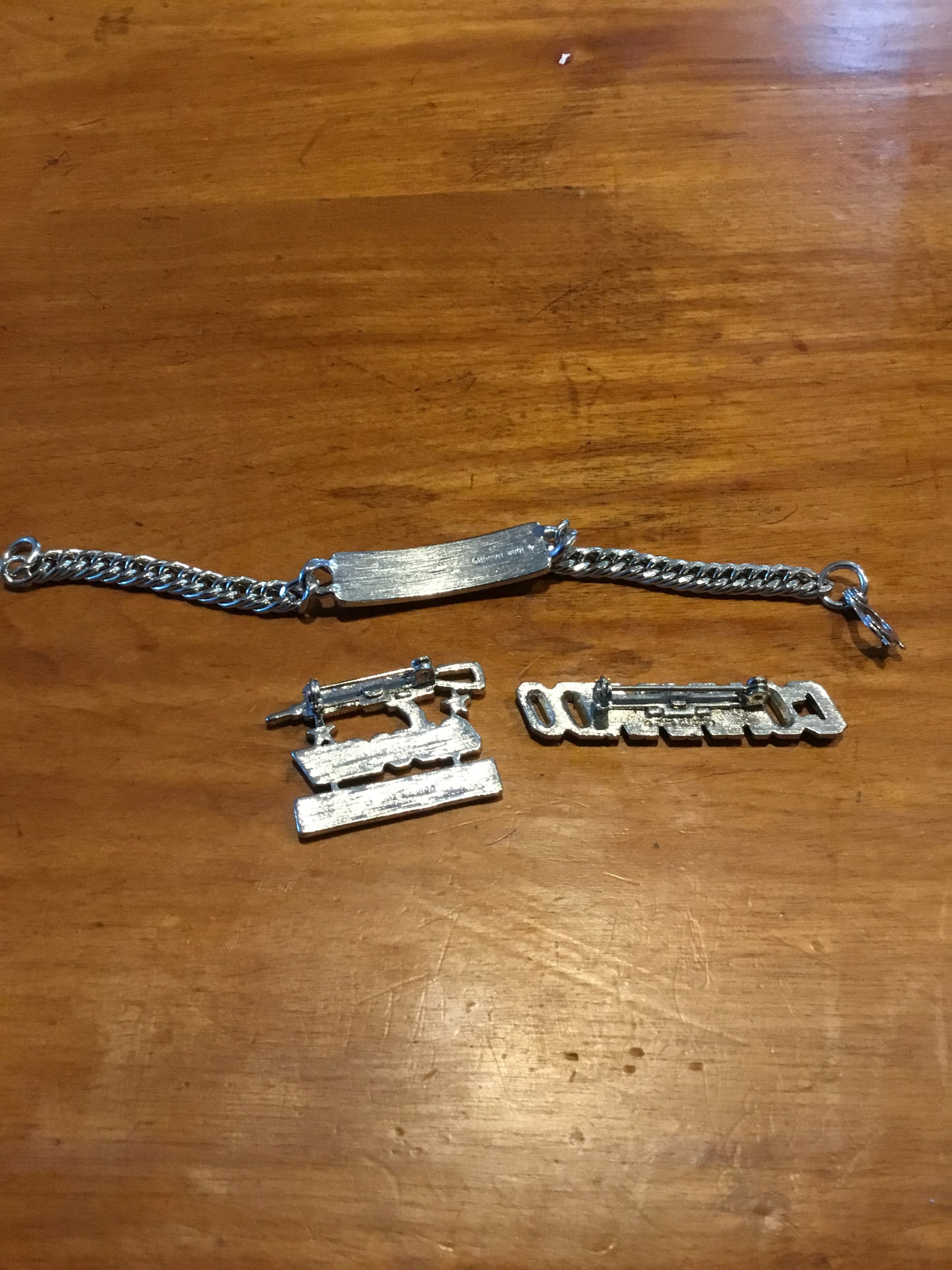 Vintage G.I. Joe bracelet and pin set 1982