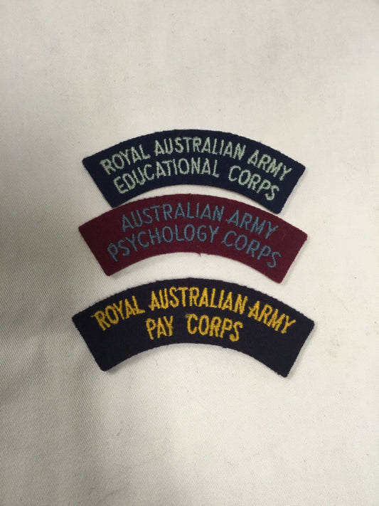 Lot of three original Australian Army shoulder flashes